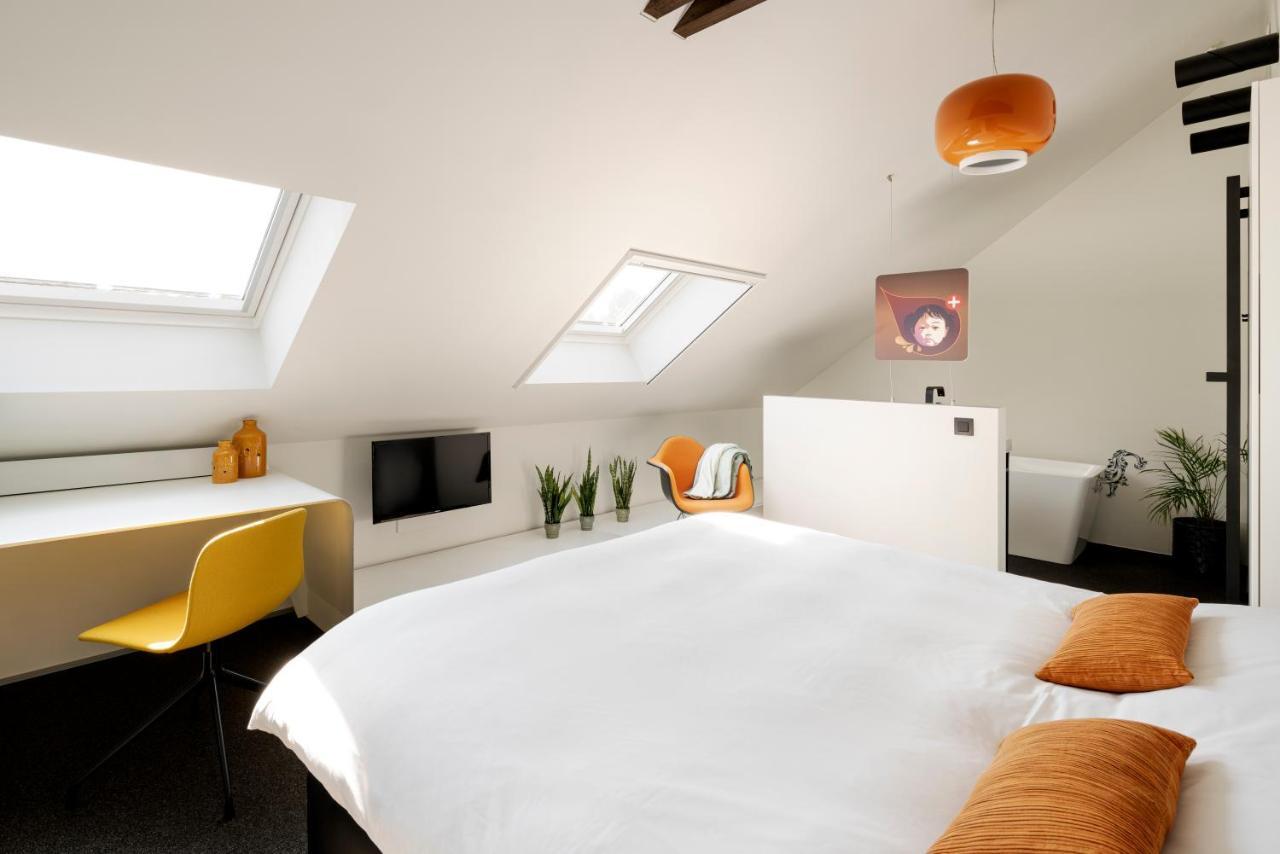 B&B Bed And Beyond Opglabbeek ภายนอก รูปภาพ